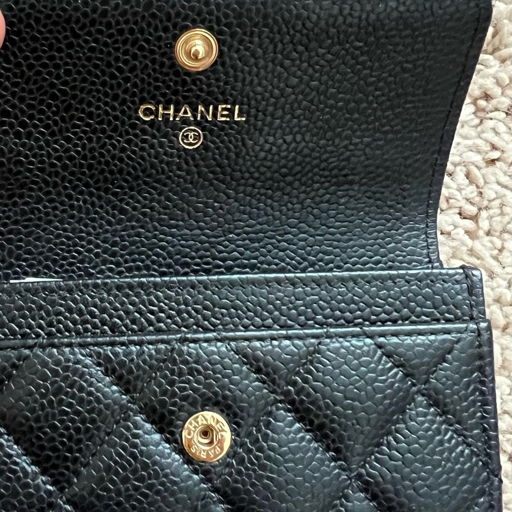 Chanel Wallet - Picture 4 of 9